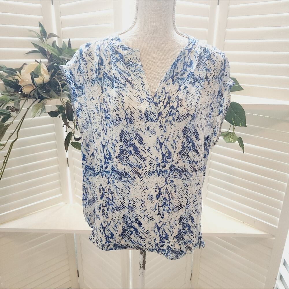PARKER SILK V NECK BLUE SLEEVELESS SIZE SMALL